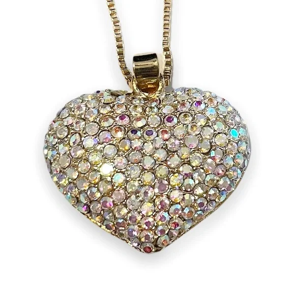 ♥️ Clear Crystal Pave Heart Pendant Necklace - Picture 4 of 4